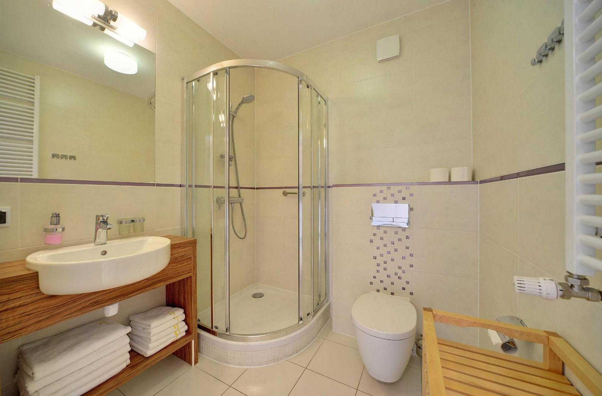 Eleganckie Apartamenty Sun Seasons 24 Blisko Plazy Z Parkingiem By Noclegi Renters Niechorze Bagian luar foto